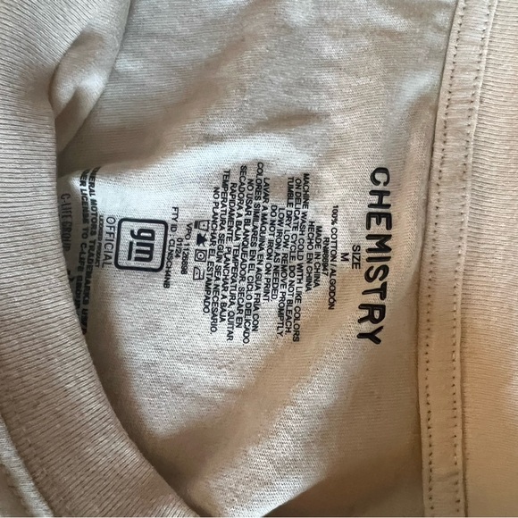 NWT Cropped Chevy tee shirt size medium - Picture 4 of 5